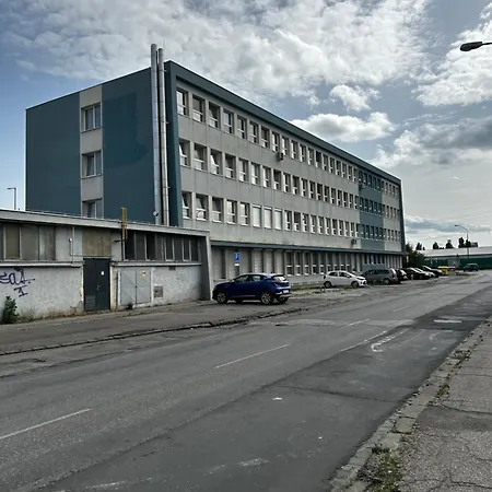 Apartment 1 - Izbovy S Kupelnou Bratislava