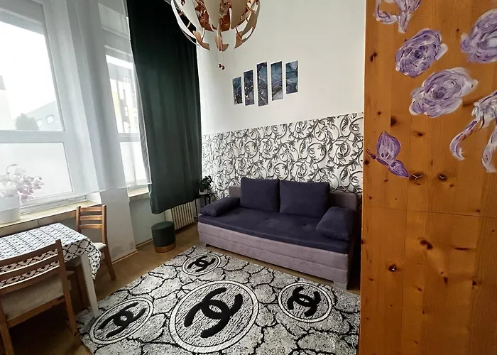 1 - Izbovy S Kupelnou *